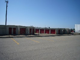 L007 - Bluebird Self Storage - Edmonton - 143 St Photo 6